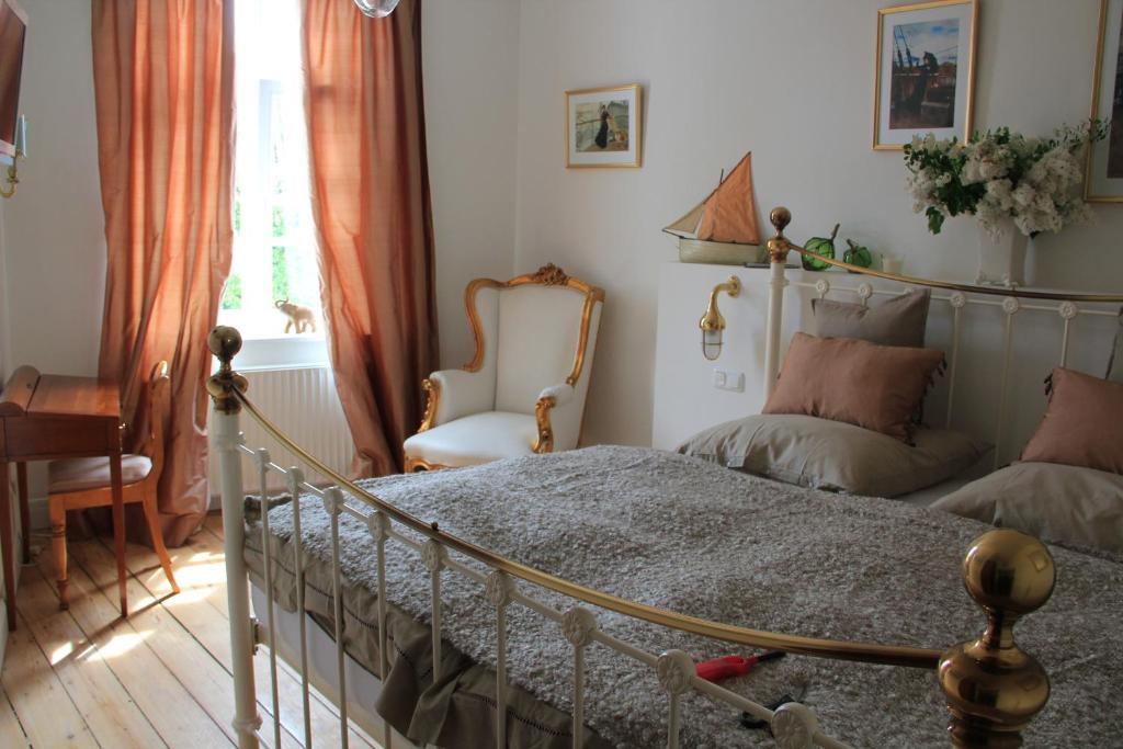 Hotel Lili Marleen Lübeck Oda fotoğraf